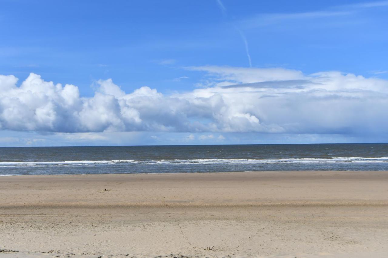 Appartement Met Frontaal Zeezicht In Bloemendaal Dış mekan fotoğraf