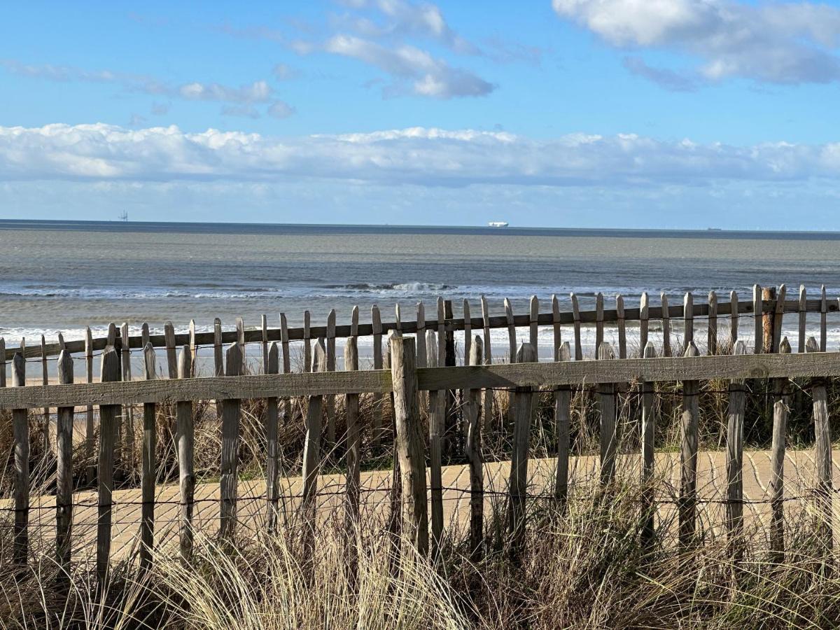 Appartement Met Frontaal Zeezicht In Bloemendaal Dış mekan fotoğraf